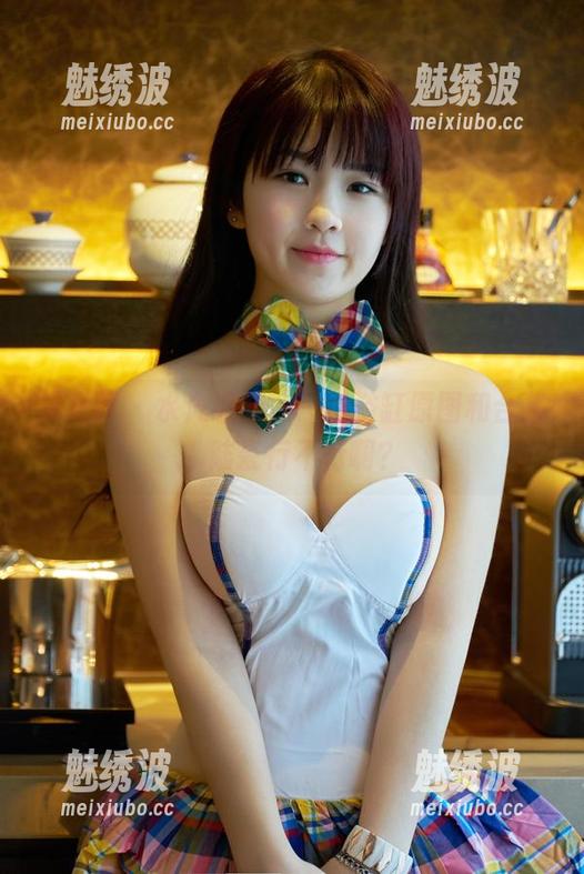 推女郎 - 水汽缭绕，一组浴缸原图和合集，陆瓷行不行啊？