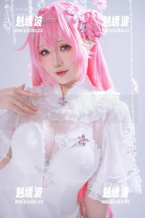 星之迟迟 星之迟迟和她的旗袍story,cos图册里的一点俏皮,真别有深意。