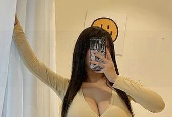 微密圈 – 是可馨耶的套图：你看到这感觉，血管不炸才怪吧？
