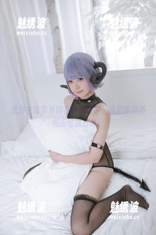 朝雾爱 沉浸在朝雾爱的在线小宇宙,风纪委员美图出征进行时!