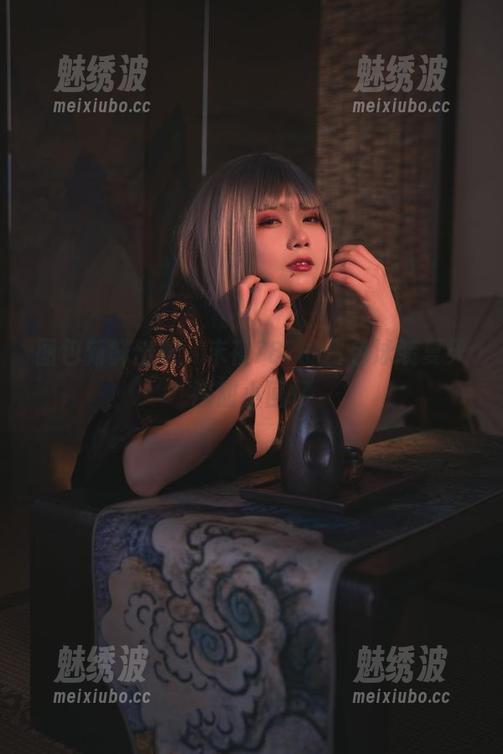 末夜787 图包新鲜出炉,末夜787的白色泳装夏天酸甜小回忆