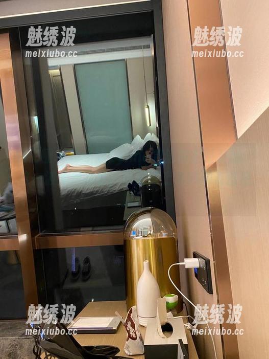 微密圈 - 林子喵Lynne微信朋友圈系列：这一波免费图包，可能会上你的朋友圈热搜！