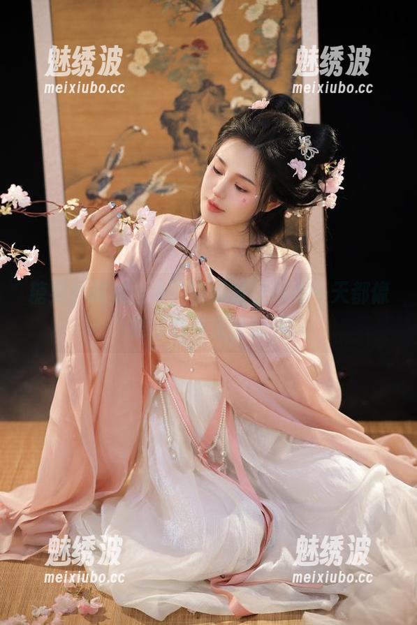 桃暖酱 糖果色棉袜合集,桃暖酱让你每一天都像是红包暴击壁纸!