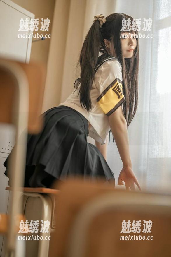 桃良阿宅的美足图包来了，最近的焦虑统统忘掉，继续沉迷她的这一双了！