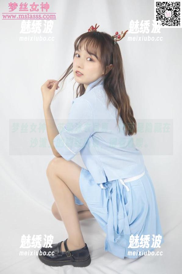 梦丝女神 - 苏柔泳衣写真，这可是隐藏在沙滩上的别致风景，得看看噢。