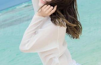 波萝社 – 柳侑绮的户外写真：当我说定制，你以为是服装，没，实际上是拍摄角度！