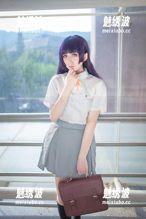 浅野菌子最新写真集：手机屏幕抹油亮吗？