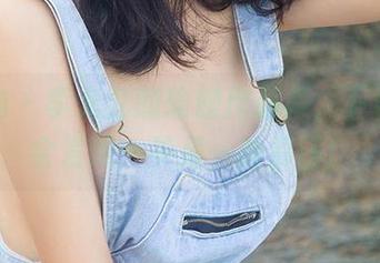 爱尤物 – 李允儿的瑜伽作品集，下载后你会发现：美是一种责任！
