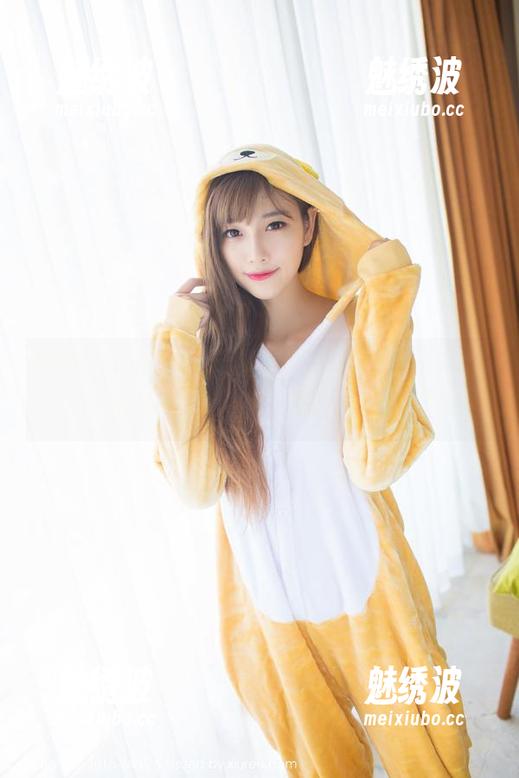 爱蜜社-李李七七喜喜 爱蜜社 - 李李七七喜喜的自拍,私房风格也太随性了,像是我也能试试?