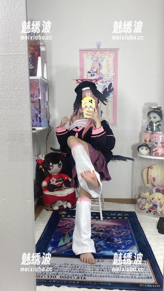 传说中的龙华妃咲套图，白栎Shirly倒是给我施了个小魔法！别忘了下载哦