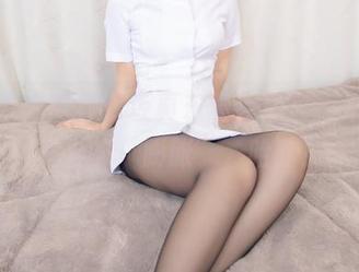 小鸟依人的神乐坂真东最新图包，来一场光影的“膨胀”，哈哈！