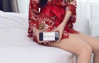 秀人网 – UU阿文的浴室探险：高清写真里的水汽迷雾