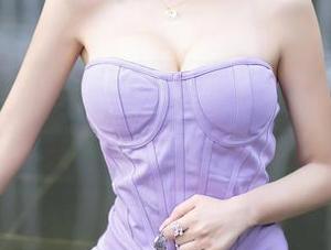 秀人网 – 刘婷婷的天台写真，原图完全不想逃离这氛围，惹人瞩目。
