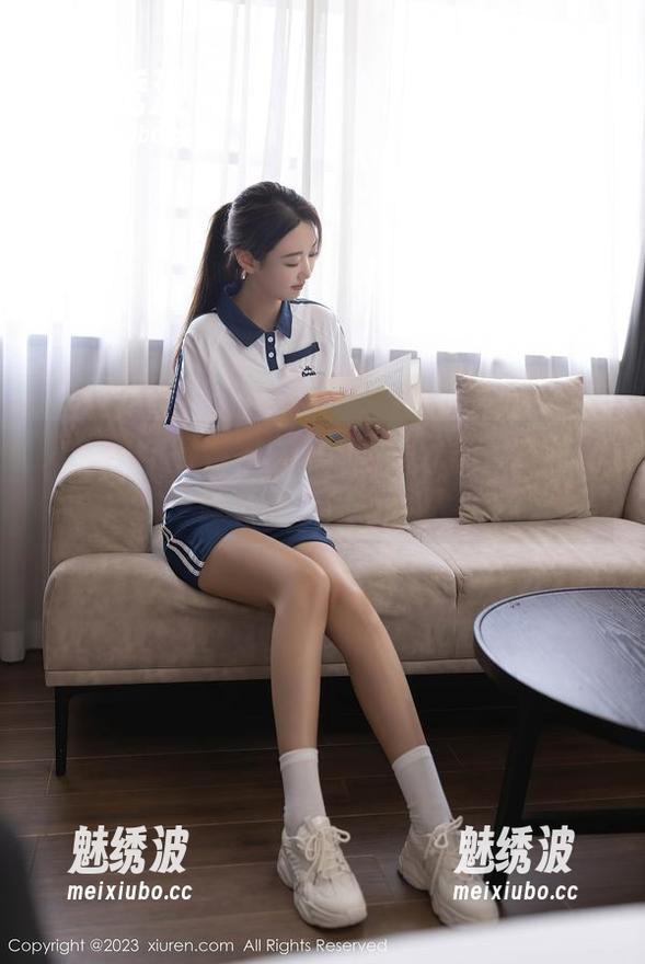 秀人网 - 容容容Alice美腿分享，图库里藏着的最佳福利。