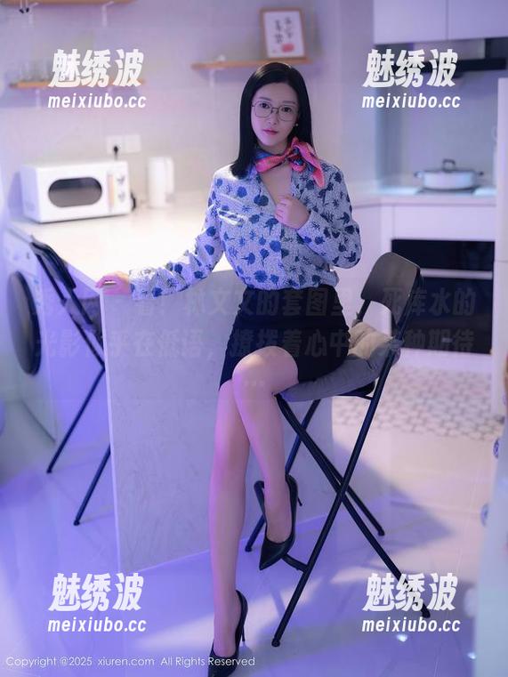 秀人网-林文文 秀人网 - 看!林文文的套图里,死库水的光影似乎在低语,撩拨着心中的某种期待…
