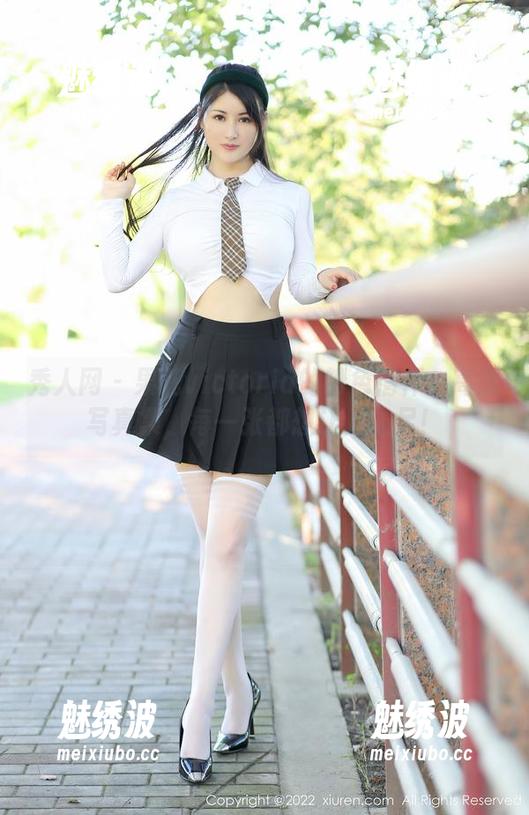 秀人网 - 果儿victoria的粉色情怀：高清写真集，每一张都想让人驻足！