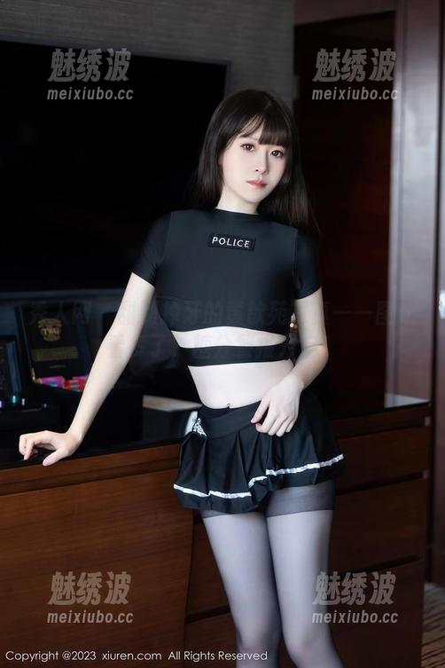 秀人网 - 甜到掉牙的黄歆苑写真——图册看多了，糖分警报开启！