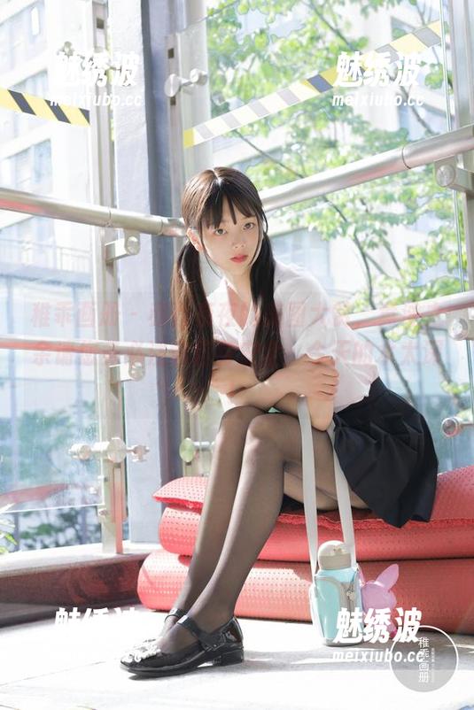 稚乖画册 - 赤西夜夜的美图大赏，竟泳之余请您务必注意自身安全，今天的水太深！