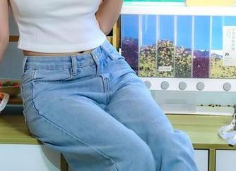 绮梦摄影 – 月月某天的心血来潮：看我的私房制服合集！