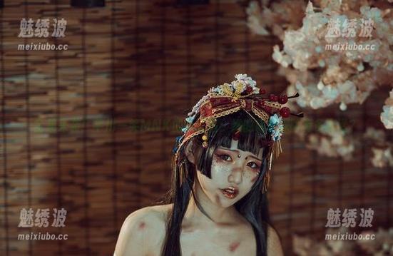 全集来袭！芊川一笑MNK的小红帽：她的森林探险有多离谱？