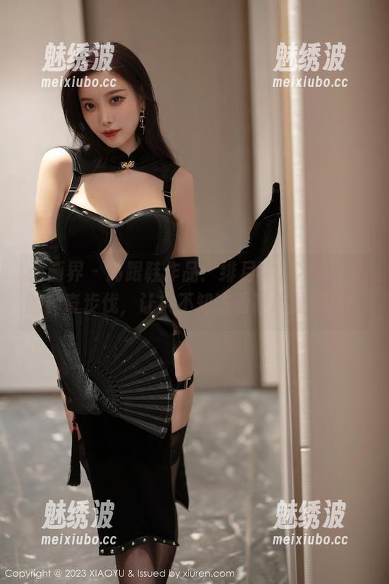 语画界 - 高跟鞋作品：绯月樱_Cherry的神奇步伐，让人不知该看鞋还是看她！