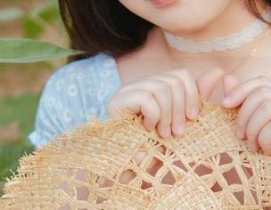 压心底的那一点美，超皮皮皮奶的“美足”图片下载给你看，不仅是脚。