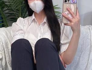 微密圈 – 软妹小九九的白衬衫美图背后，埋藏了一堆精彩段子等你发现！