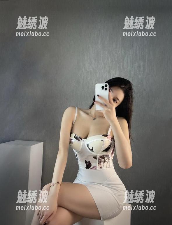微密圈 - 夏季必看：金希儿日常合集，果然很“一般”
