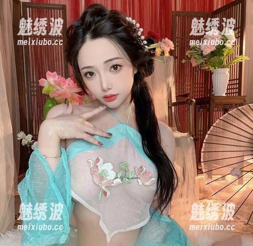 用无圣光的方式记录下雯妹不讲道理，秘书气质尽显，原图不装逼！