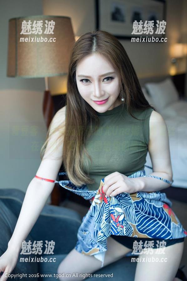 青豆客 - 又来搞事情的尤Una娜，裤里丝在这里，更新原图给你们瞧瞧！