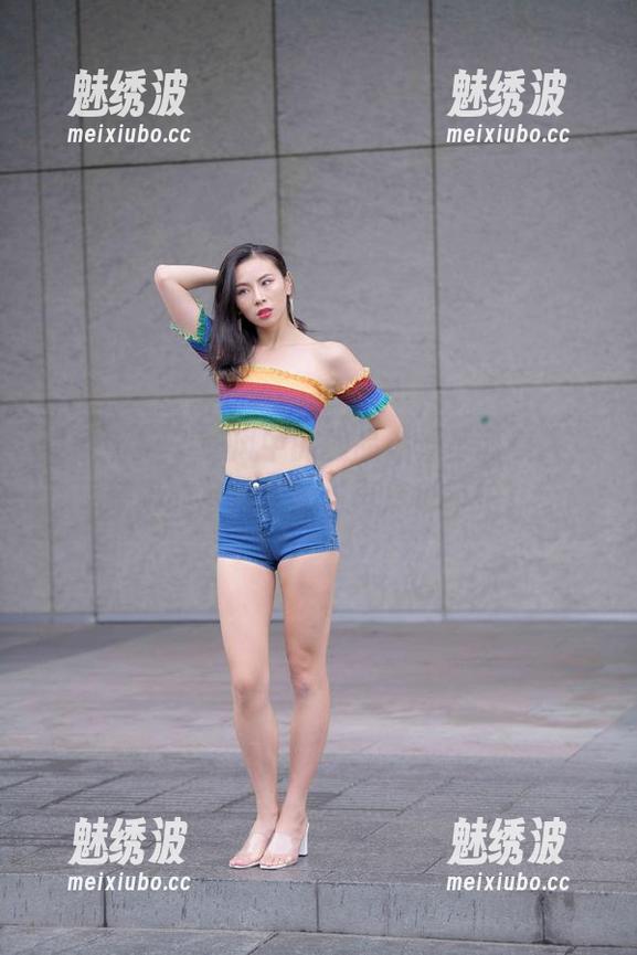 魔镜街拍 - 寒风中的极品肉丝圣诞美人，婷婷的写真作品，再冷也不怕！